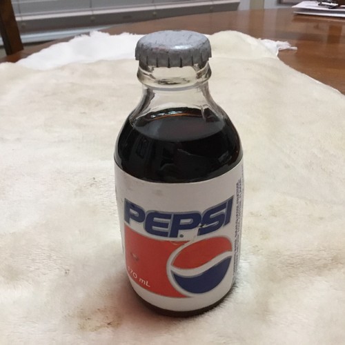 Bottiglie vetro piene pepsi - bottiglie,